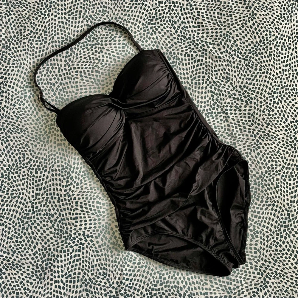 Anne Cole Black Ruched Twist-Front One-Piece Bathing Swim Suit Flattering